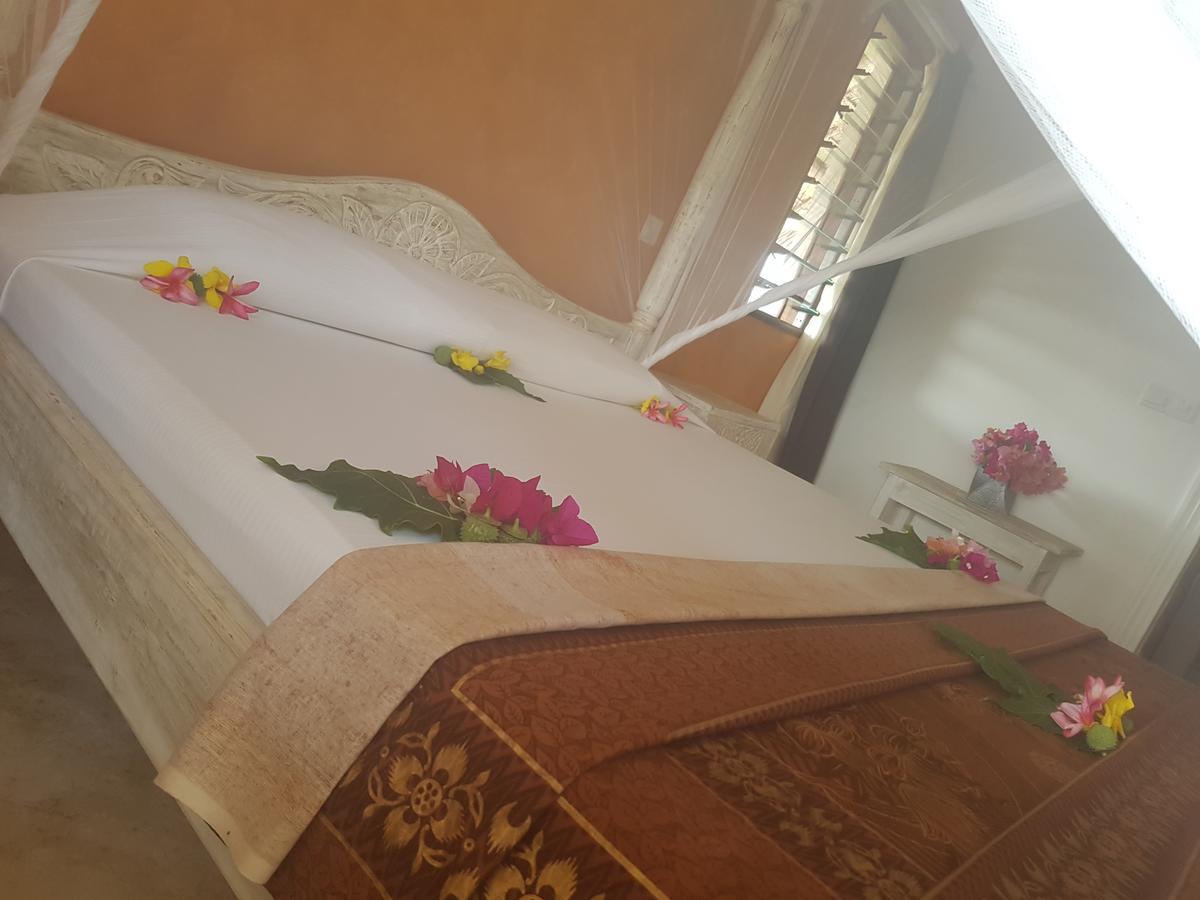 Nyumba Ya Afrika Bed and Breakfast Watamu Buitenkant foto